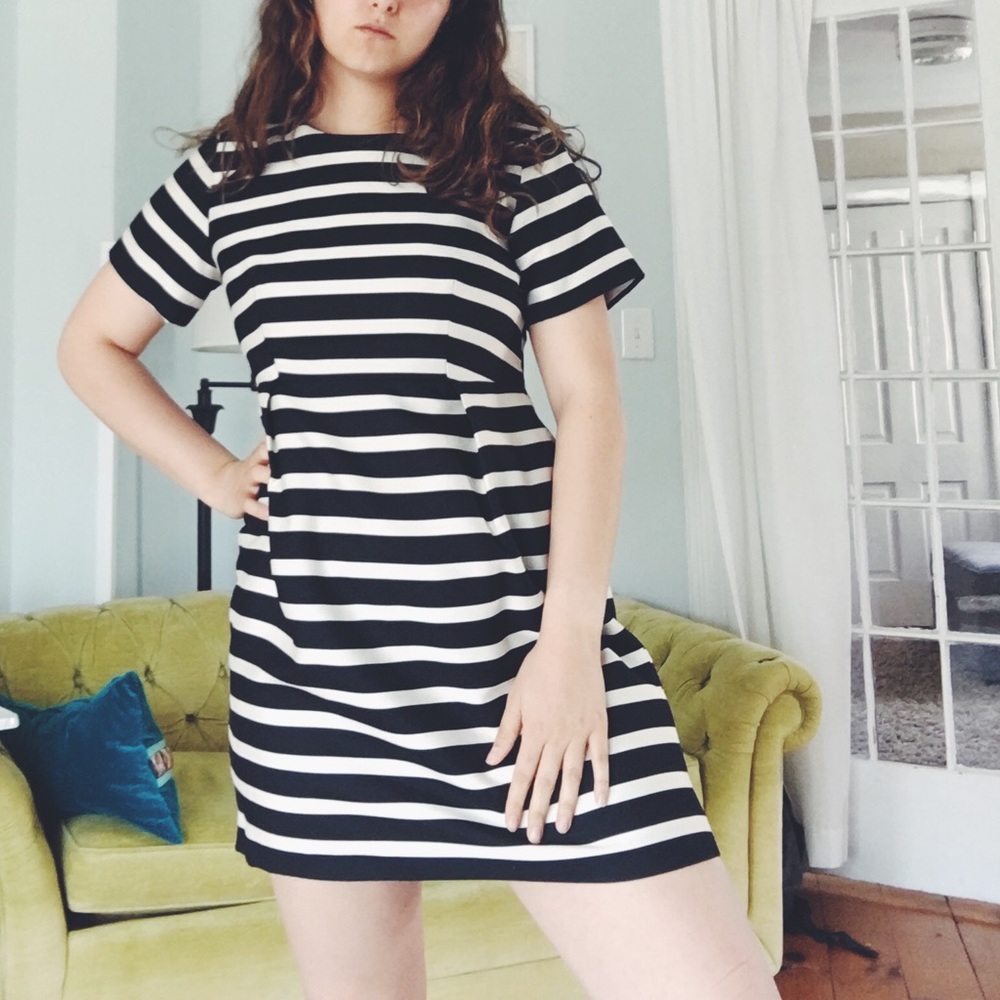 H&M white and black striped dress - Picture 3 of 4
